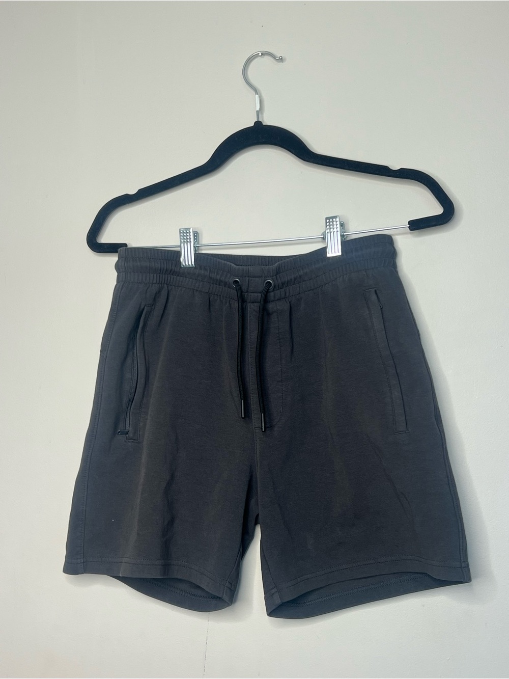 Old Navy Men's Dark Gray Athletic Drawstring Shorts